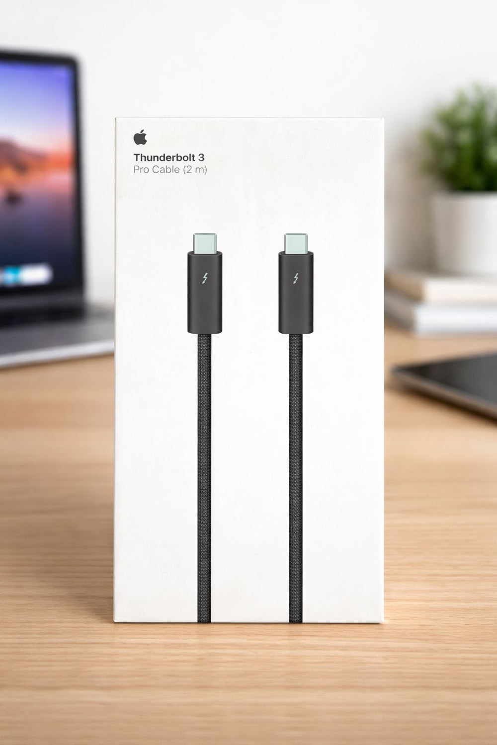 Apple Thunderbolt™ 3 Pro Cable (2 m)-Flash Zone Electronics فلاش زون للالكترونيات