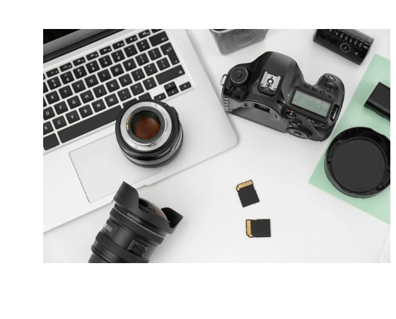 Flash Zone Electronics repair and service team
